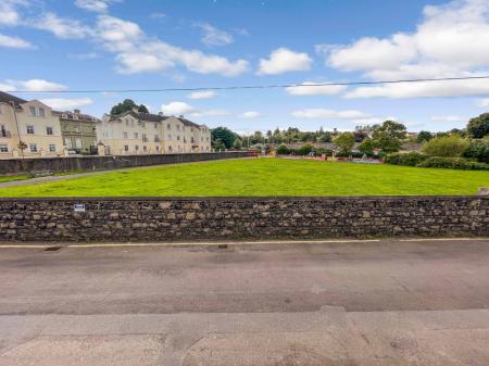 2 bedroom Terraced House for sale in Railway View, Lambeg, BT27