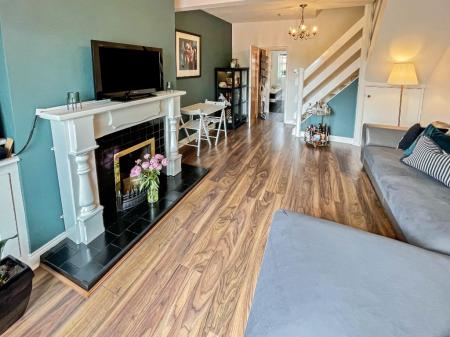 2 bedroom Terraced House for sale in Railway View, Lisburn, BT27