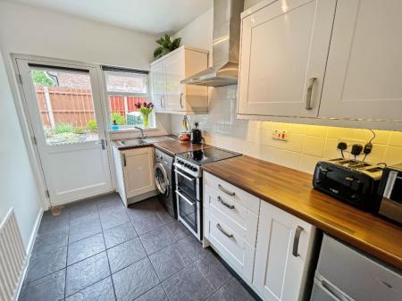 2 bedroom Terraced House for sale in Railway View, Lisburn, BT27