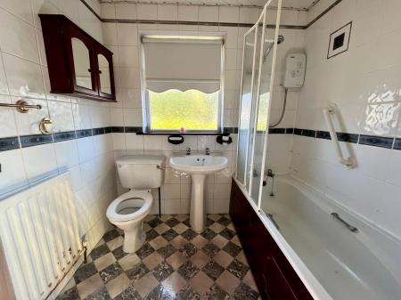 3 bedroom Detached house for sale in Rosevale Meadows, Lisburn, BT28