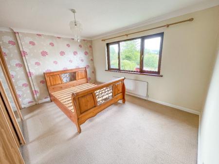 3 bedroom Semi-detached house for sale in Sandymount Close, Lisburn, BT27