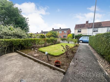 2 bedroom Terraced House for sale in Sandymount, Lisburn, BT27