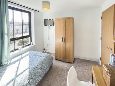 2 bedroom Apartment for sale in Sir Richard Wallace Walk, Lisburn, BT28