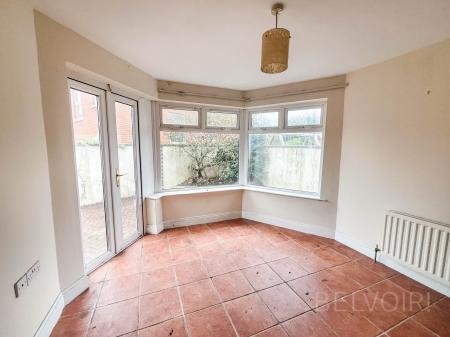 4 bedroom Semi-detached house for sale in Sprucefield Close, Lisburn, BT27