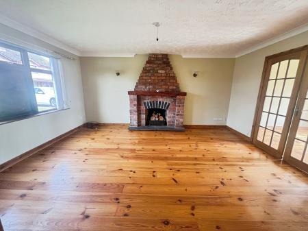 4 bedroom Detached house for sale in The Beeches Manor, Stoneyford, BT28