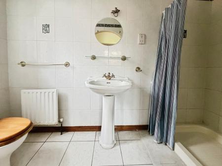 4 bedroom Detached house for sale in The Beeches Manor, Stoneyford, BT28