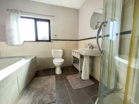 4 bedroom Detached house for sale in The Granary, Waringstown, BT66