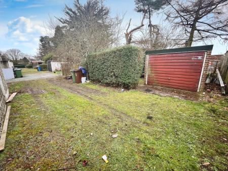 3 bedroom Terraced House for sale in Warrenmount, Lisburn, BT28