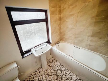 3 bedroom Terraced House for sale in Warrenmount, Lisburn, BT28