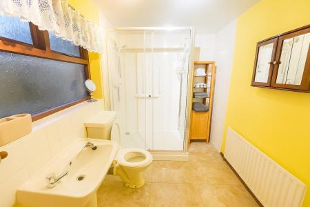 2 bedroom Terraced House to let in Lendrick Street, Belfast, BT5
