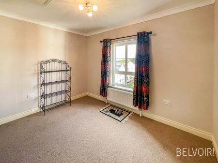 2 bedroom Flat to let in Mornington Gardens, Lisburn, BT28