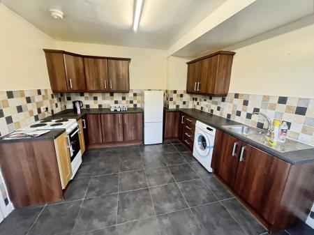 3 bedroom Terraced House to let in Ridgeway Street, Lisburn, BT28
