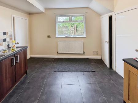 3 bedroom Terraced House to let in Ridgeway Street, Lisburn, BT28