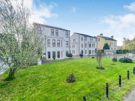 2 bedroom Apartment for sale in Hillsborough Road Mews, Lisburn, BT28