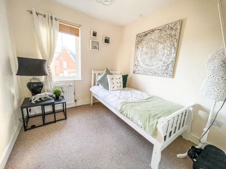 3 bedroom Semi-detached house to let in Ayrshire Lane, Lisburn, BT28