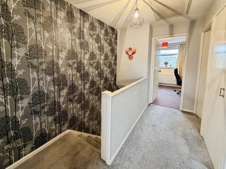 3 bedroom Terraced House for sale in Ashmount Gardens, Lisburn, BT27