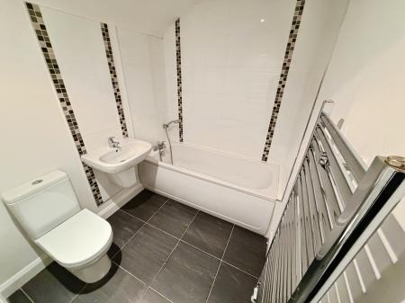 2 bedroom Apartment for sale in Limetree Manor, Lisburn, BT28