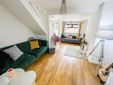 2 bedroom Terraced House to let in Low Road, Lisburn, BT27