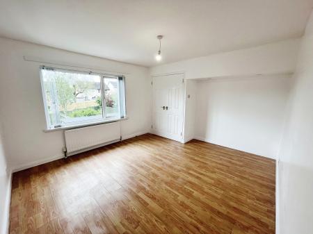 3 bedroom Terraced House to let in Ballyknockan Park, Lisburn, BT28