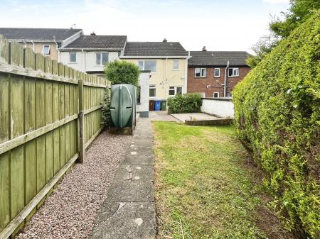 3 bedroom Terraced House to let in Ballyknockan Park, Lisburn, BT28