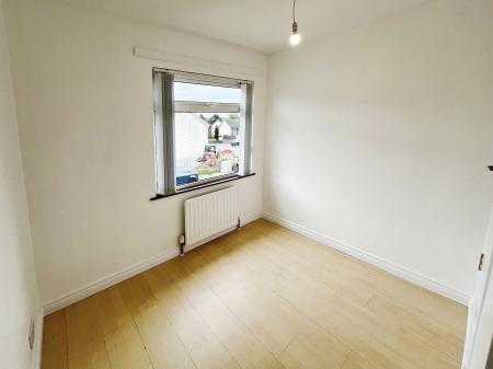 3 bedroom Terraced House to let in Ballyknockan Park, Lisburn, BT28