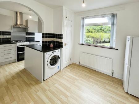 3 bedroom Terraced House to let in Ballyknockan Park, Lisburn, BT28