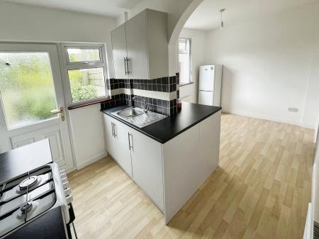 3 bedroom Terraced House to let in Ballyknockan Park, Lisburn, BT28