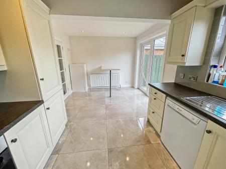 3 bedroom Semi-detached house for sale in Ashbourne Park, Lambeg, BT27
