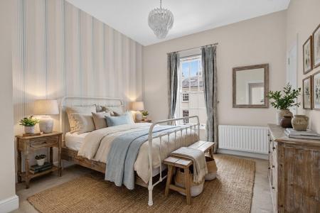 4 bedroom Town house for sale in Kilwarlin Avenue, Hillsborough, BT26