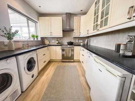 3 bedroom Detached bungalow for sale in Largymore Drive, Lisburn, BT27