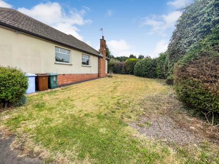 3 bedroom Detached bungalow for sale in Largymore Drive, Lisburn, BT27