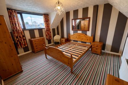 3 bedroom Semi-detached house for sale in Greenburn Park, Lambeg, BT27