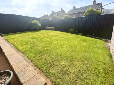 3 bedroom Semi-detached house to let in Meadow Lane, Lisburn, BT28