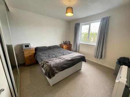 1 bedroom Town house to let in Warren Grove, Lisburn, BT28
