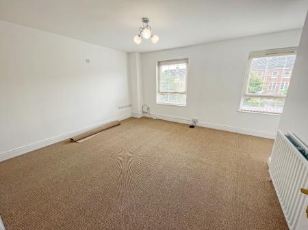 5 bedroom Town house to let in Ayrshire Lane, Lisburn, BT28