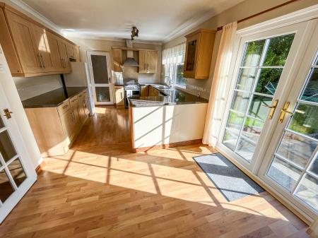 3 bedroom Detached house to let in Parkland Avenue, Lisburn, BT28