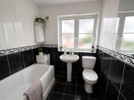 3 bedroom Semi-detached house for sale in Glenwood Court, Lisburn, BT28
