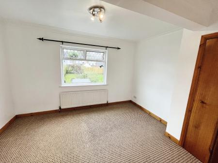 2 bedroom Terraced House to let in Moss Road, Lambeg, BT27