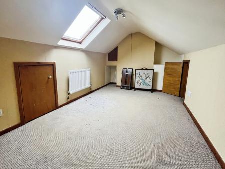 2 bedroom Terraced House to let in Moss Road, Lambeg, BT27