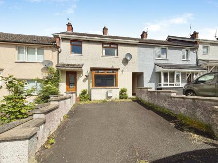 Larch Grove, Dunmurry, BT17