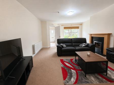 3 bedroom Semi-detached house for sale in Railway Cottages, Lambeg, BT27