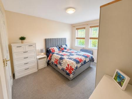 3 bedroom Semi-detached house for sale in Railway Cottages, Lambeg, BT27