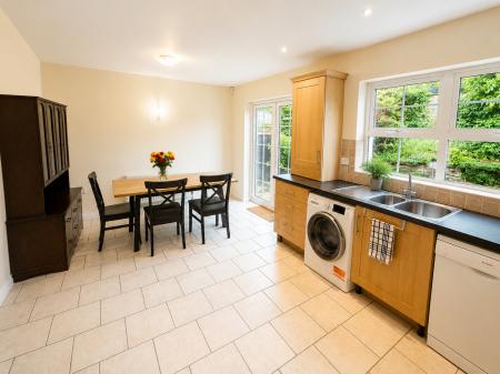 3 bedroom Semi-detached house for sale in Railway Cottages, Lambeg, BT27