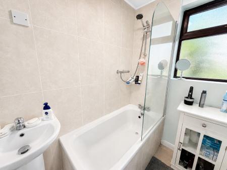 2 bedroom Terraced House for sale in Wesley Street, Lisburn, BT27