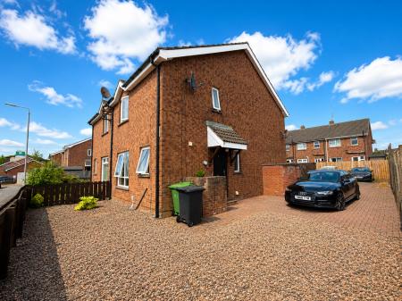 Warren Grove, Lisburn, BT28