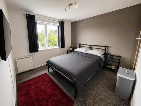 1 bedroom Town house to let in Warren Grove, Lisburn, BT28