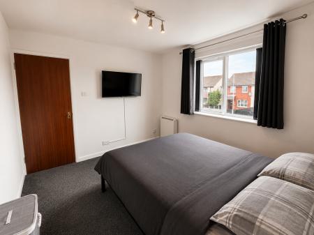1 bedroom Town house to let in Warren Grove, Lisburn, BT28
