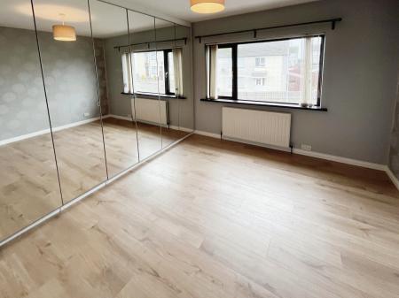 3 bedroom Terraced House to let in Granville Gardens, Banbridge, BT32