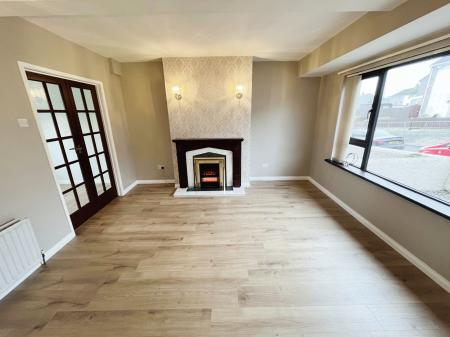 3 bedroom Terraced House to let in Granville Gardens, Banbridge, BT32