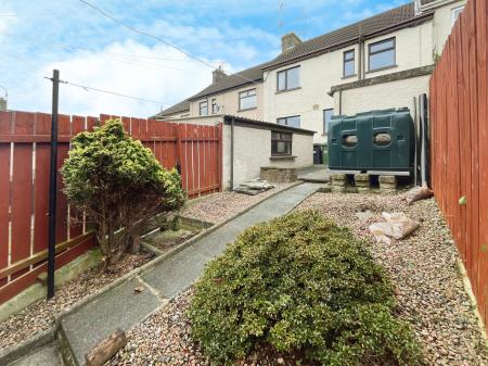 3 bedroom Terraced House to let in Granville Gardens, Banbridge, BT32